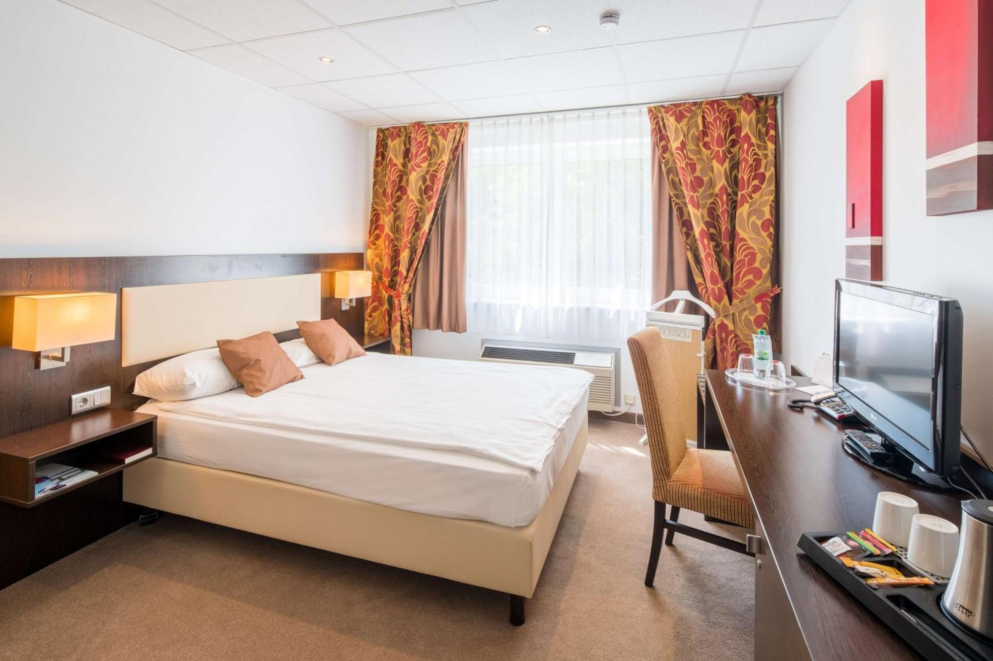 Best Western Hotel Jena Exterior photo